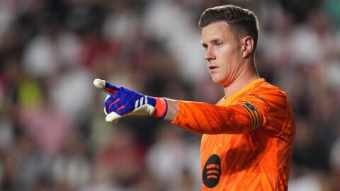  Barca khủng hoảng vì một kẻ không chịu... nói dối